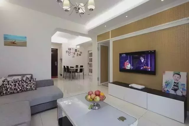 :媳妇真不愧是学设计的, 新房交给她太明智了, 很喜欢卧室隐形门!