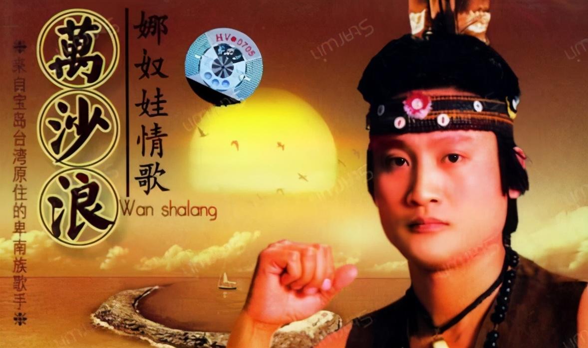 春晚|他因春晚走红，意外摔倒变痴傻，妻儿远离，女友不离不弃照顾余生