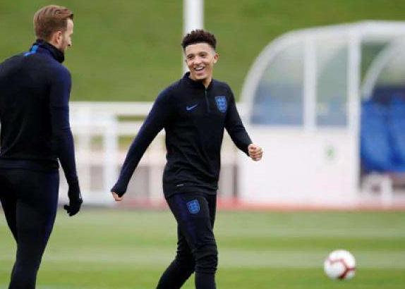 曼联|曼联转会又有新进展！多特天才有望加盟，锁定这位顶级铁卫