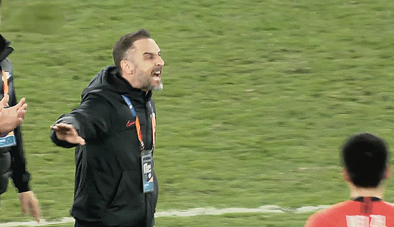 北京国安|京媒：国安跟恒大是中超最强，缺几个不穿鞋的，从小没被南方球队这么踢过