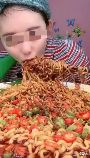 @吃播，我看吐了！