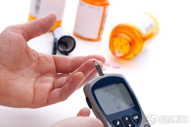 「糖尿病」爸妈有这3个症状，马上送去医院！血糖失控了