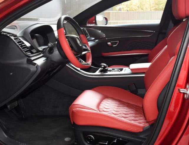 比亚迪汉@比亚迪汉EV将上市，一脚油门680马力，预售24万，开上路迷倒一片