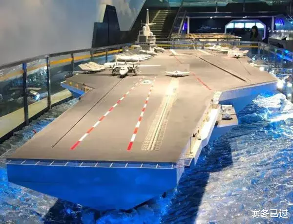 「」003号航母预计在六个月后下水，它与美国现役航母相比又有多大的差距？