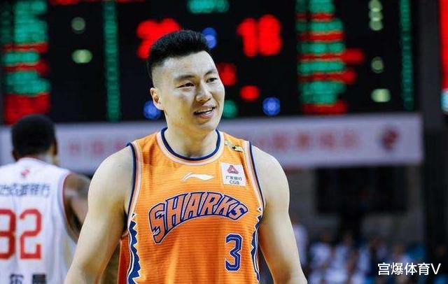 李根|CBA重磅签约正式完成！李根留在上海男篮 能否证明自己？