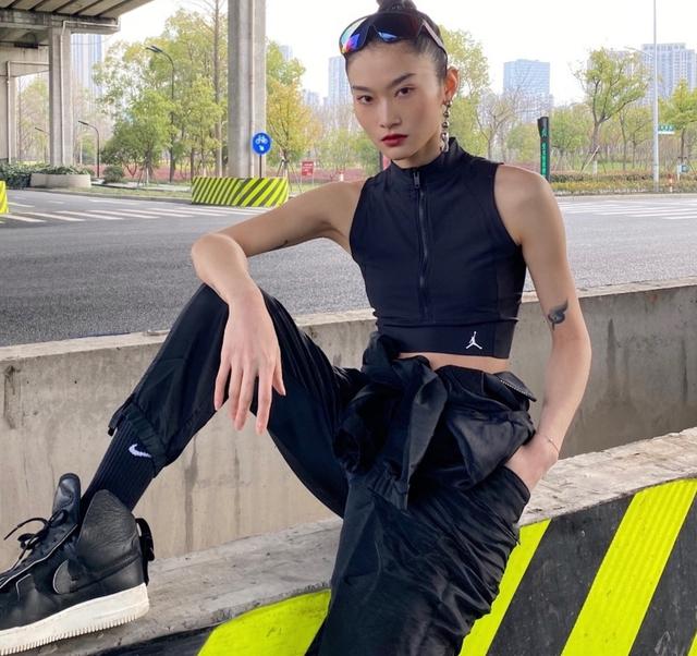 【穿衣搭配】超模的简约穿搭总结，大方又时髦，比时尚博主还会