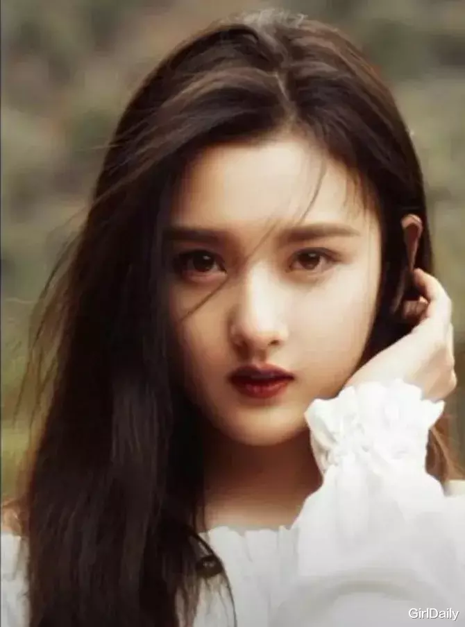 郑希怡|全员港风的女明星,却只学到了“婊”?