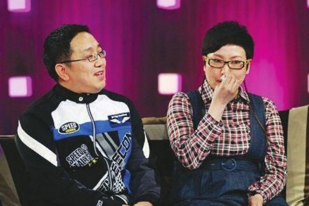 「春晚」?国家一级演员,曾6次登春晚,二婚娶小11岁丫蛋,48岁老来得女