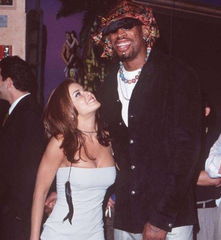 【罗德曼】为什么乔丹能够镇得住罗德曼,而奥尼尔、科比联手都不行呢?