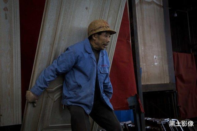 [司法拍卖]4岁重症女童咬棉签吸水解渴，肚子肿胀如球，哭求：爸爸别不要我