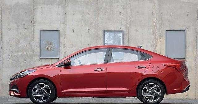 『瑞纳』我想买个5万左右的车，5万全款。家用和上班来开，求推荐