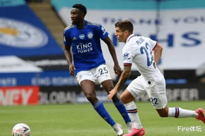 「英超」疯狂0-1!英超头号黑马轰然崩盘!苦吞三场不胜,主帅无奈离场