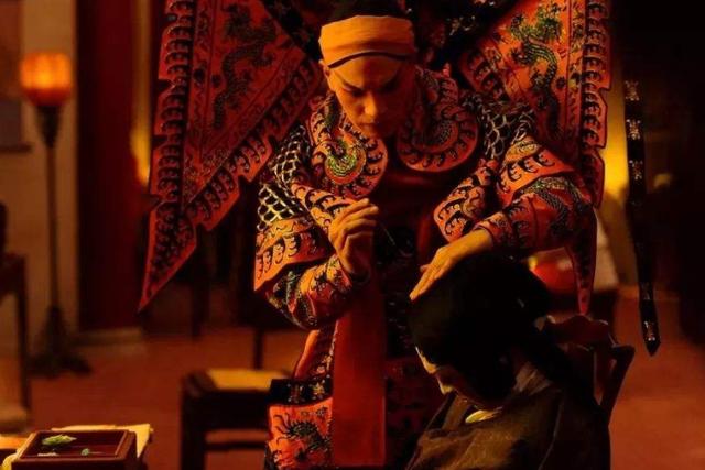 郭麒麟|17岁就上春晚，爆红嫁给穷小子，后来把丈夫捧成影帝仍租房住？