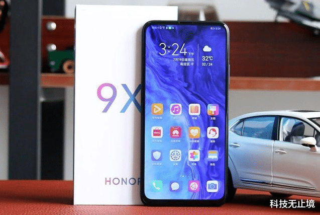 「苹果」内行人都认可的手机，目前这4部手机已经烂大街，你用上了哪款？