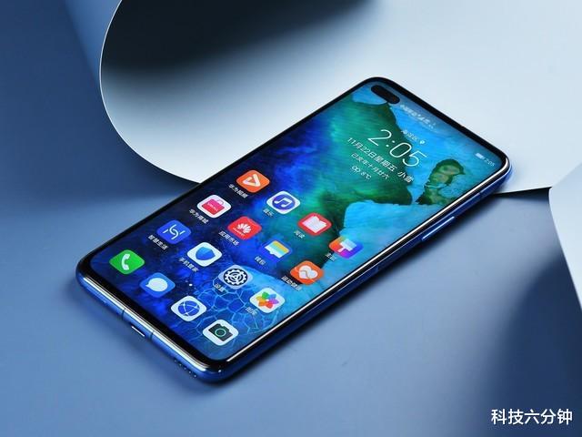 『5G』华为手机虽好但别乱选！这三款才是内行人的钟爱，用三五年不过时