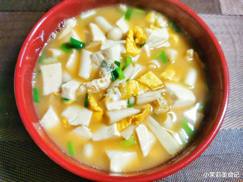豆腐|入伏后，不吃大鱼大肉也要喝此汤，简单又营养，胜过骨头汤
