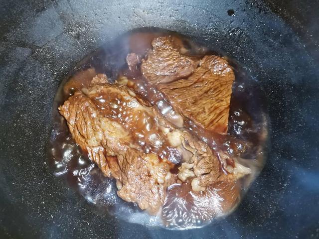 『牛肉』这东西50元一斤，贵也要买给孩子吃，条件允许每周吃2次最佳！