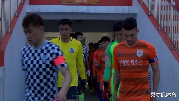 #山东鲁能#鲁能假象被戳破！10人缺席仍有24人报名，李霄鹏还有更重要的事儿