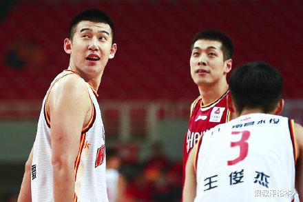 遼寧男籃|恭喜遼寧！付豪正式完成簽約，鋒線迎王炸組合，沖冠已成唯一目標