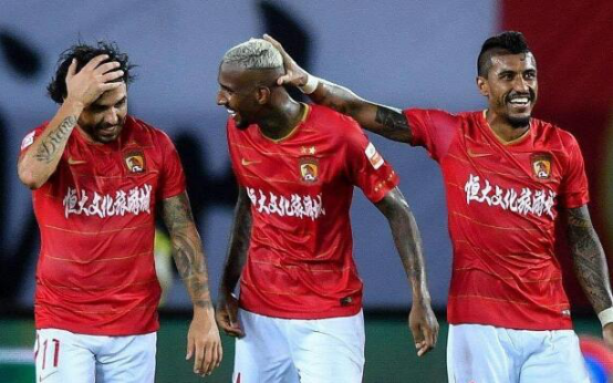 广州恒大■重磅!名记透露恒大新队长人选或将二选一,球迷却对此并不买账