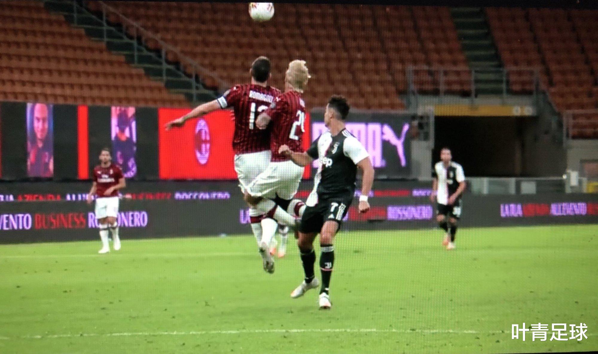 C罗|C罗1次失误，尤文加速崩盘：他陷入包围时，队友却站着看戏