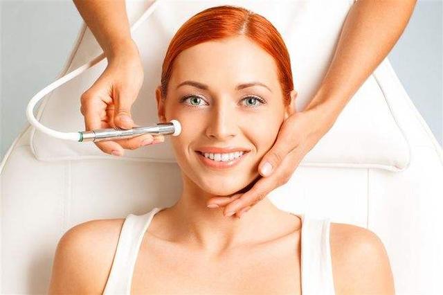 护肤品|最新很火的“肌断食”护肤是什么?传闻堪比换脸,那具体该怎么做