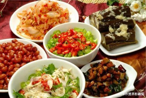 『肺癌』我国是癌症大国，有几个省份中招容易高发六大癌症，预防最重要