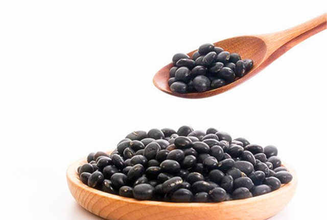 贫血▲黑豆有什么作用，真的可以补血吗？你的理解真的对？看专家的理解
