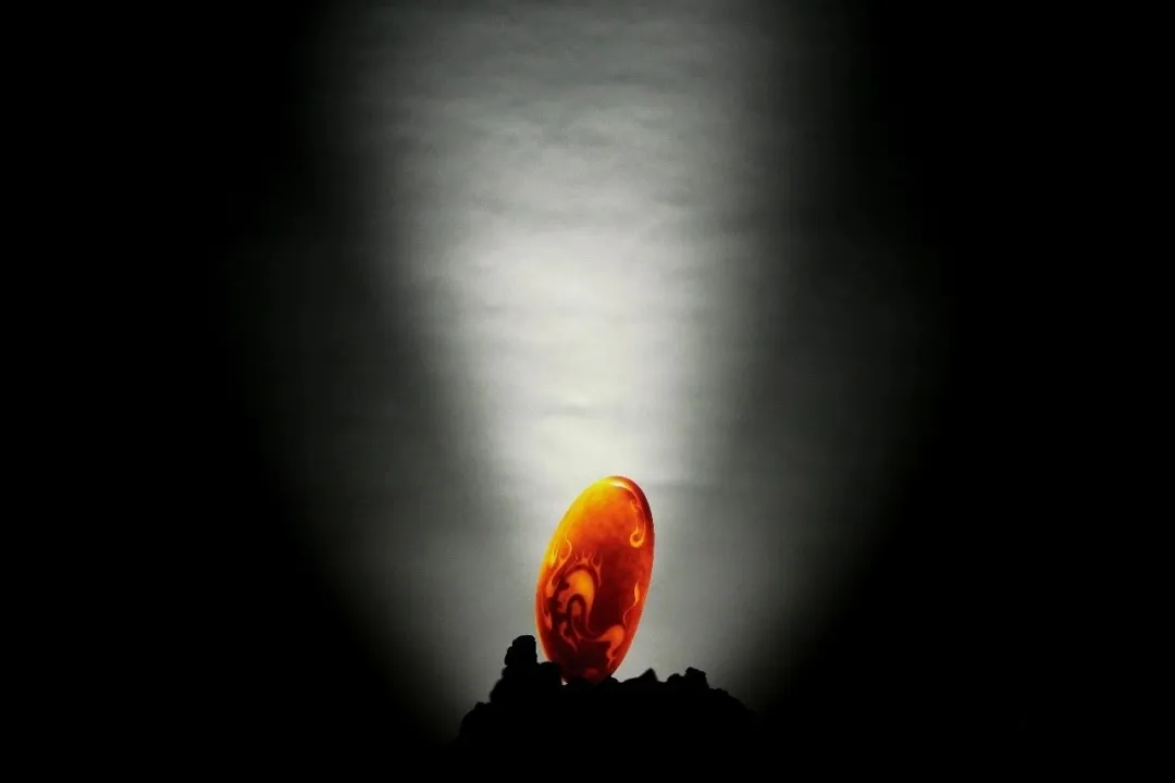 |墨玉河的红皮料