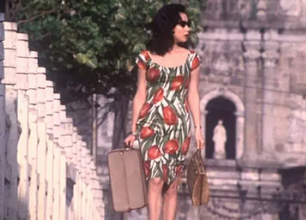 安妮·海瑟薇|林青霞给台下刘嘉玲使眼色，刘一切就绪就等上台当影后，结果尴尬