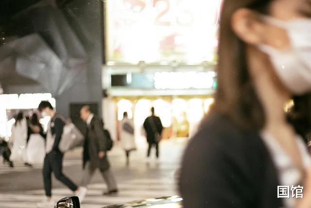 国馆|知乎上“打脸”的信息，年轻人是怎么一步步变怂的？