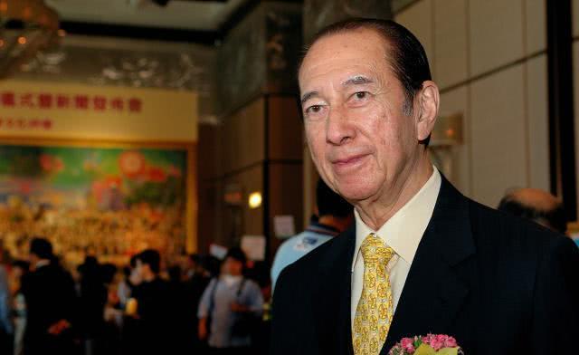 【赌王】赌王何鸿燊78岁时还在生孩子，令人生疑……