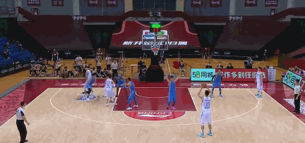 周琦@救救周琦吧！被外援暴力骑扣！小将都敢喷他！绞肉机的一战啊！