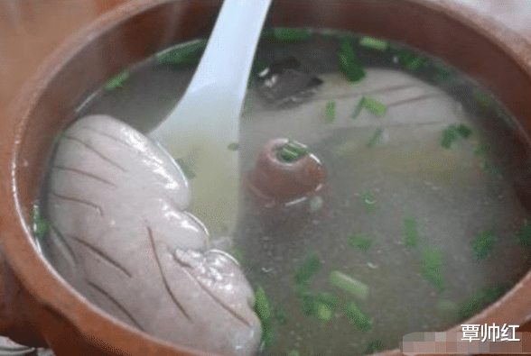 【医生】35岁男子尿酸高达860，肾衰入院，医生直言：与妻子有关