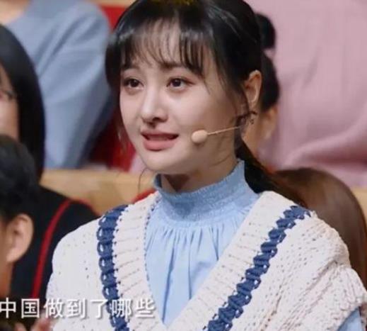 郑爽@难怪说央视镜头是卸妆水，没有美颜和滤镜，29岁的郑爽太真实了