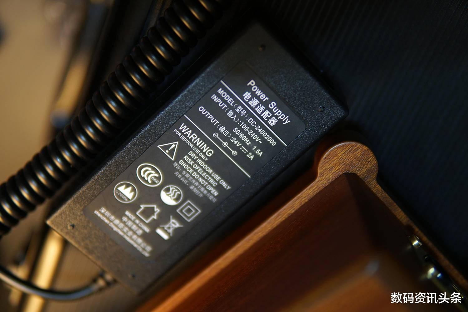 |不只是复古那么简单，巫·喀秋莎桌面HiFi音响