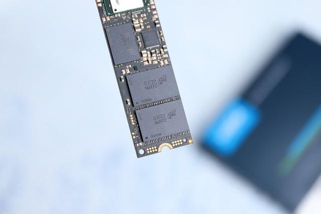 tiktok|高端DIY玩家利器！英睿达P5 2TB M.2 SSD评测