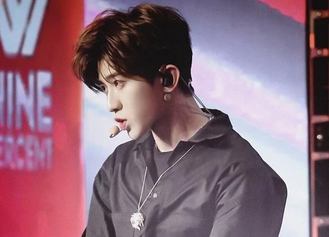 「少年之名」看“少年之名”，相当于看18档综艺节目，集齐众多回锅肉选手