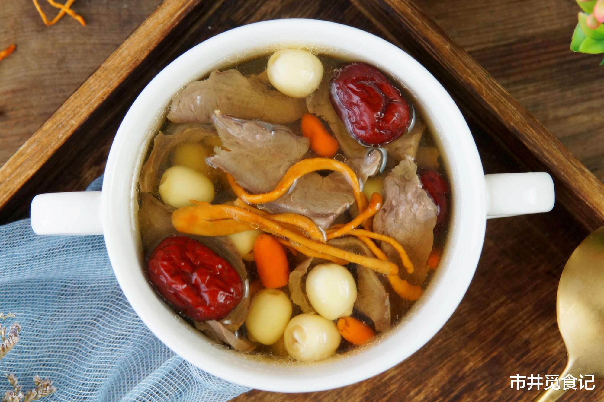 #莲子#立夏将至，饮食记得“夏养心”，别忘让家人喝这汤，顺利过夏天