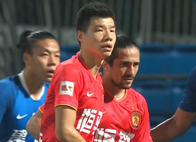 国足|海口首训！国足磨合25人最强阵：11球头牌+艾神领衔，2人滞留欧洲