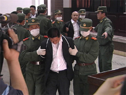 宋留|他是河南“黑帮教父”，坐拥上亿资产，曾带200手下剿灭外省黑帮