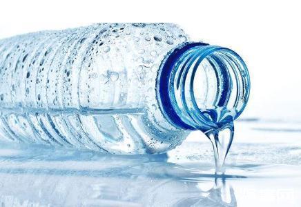 老年痴呆|最新老年痴呆测试：若你能在图上找到两张女人脸，恭喜还年轻！