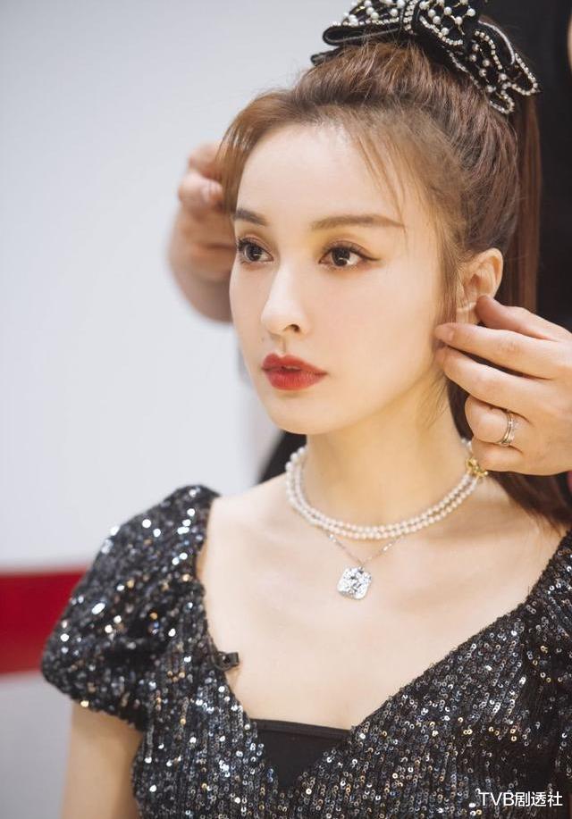 乘风破浪的姐姐■乘风破浪的姐姐!港媒评内地四大甜姐,实力派女演员人气势不可挡