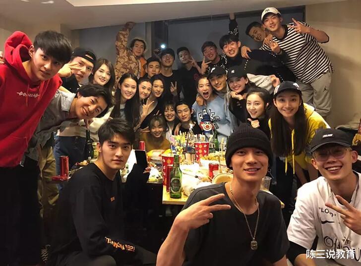 大学|大学“生活费”排行出炉，主要分为三个档次，看完有点扎心！