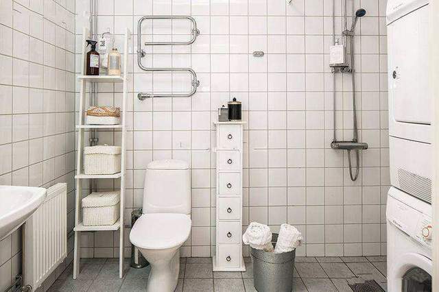 老年小妙招|塑料盆圆滑没有边，怎么做好卫生间收纳？教你几个好方法