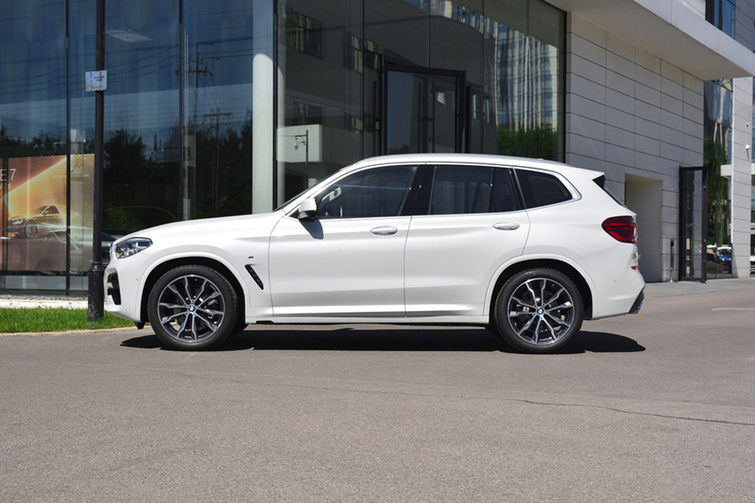 【SUV】30岁开它哪都有面子！一月卖13068辆，起步2.0T，不屑奥迪Q5