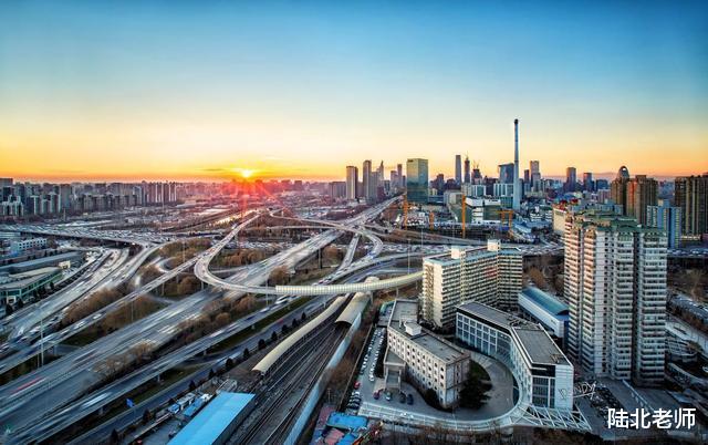 吉林大学|分数只够985垫底，要不选一流211？没那么简单，要综合三个因素