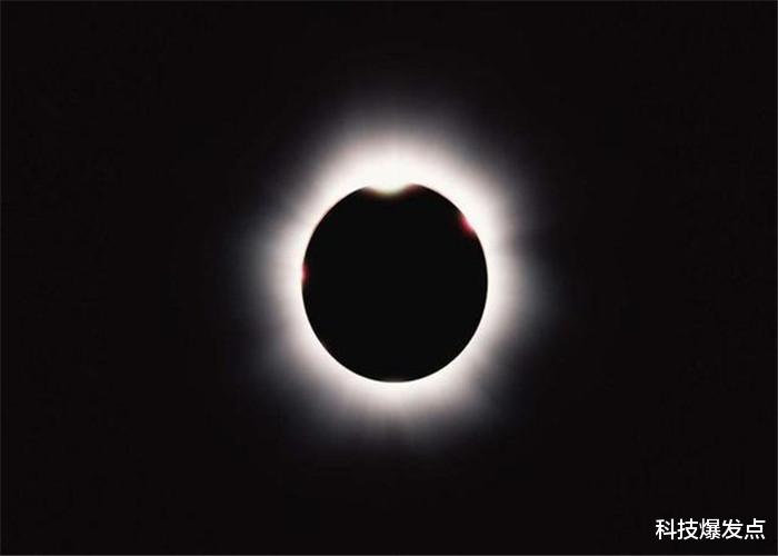 #日环食#错过了日环食的观看？别着急，在今年还有一次难得一见的日全食！