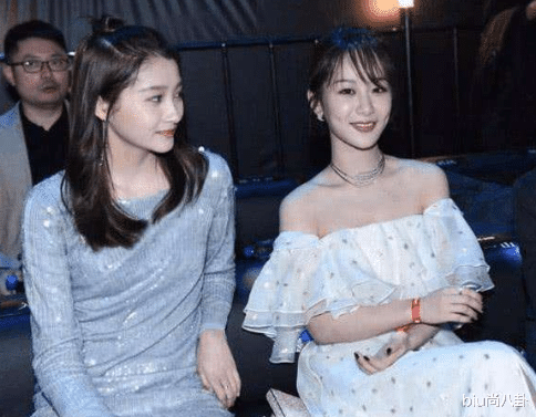 『关晓彤』你永远不知道女星腰有多细,除非她和关晓彤同框,看到江疏影跪了