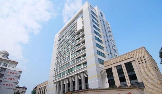 高校|3所师范大学，都是地方重点本科，400多分就可以报考，值得捡漏